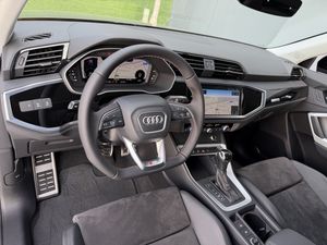 Audi Q3 Sportback 35 TDI 110kW 150CV S tronic Virtual Cockpit, Gris Cronos  - Foto 9