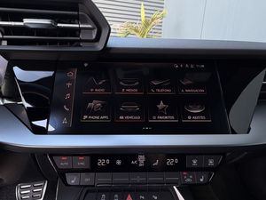 Audi A3 Sportback Black line 30 TDI 85kW S tron Matrix LED, CarPlay  - Foto 63