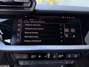 Audi A3 Sportback Black line 30 TDI 85kW S tron Matrix LED, CarPlay  - Foto 70