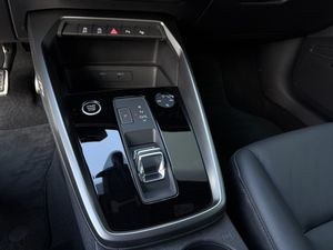 Audi A3 Sportback Black line 30 TDI 85kW S tron Matrix LED, CarPlay  - Foto 54