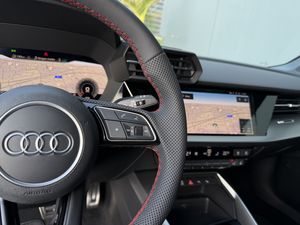 Audi A3 Sportback Black line 30 TDI 85kW S tron Matrix LED, CarPlay  - Foto 56