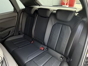 Audi A3 Sportback Black line 30 TDI 85kW S tron Matrix LED, CarPlay  - Foto 12