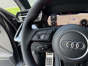 Audi A3 Sportback Black line 30 TDI 85kW S tron Matrix LED, CarPlay  - Foto 57