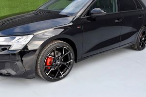 Audi A3 Sportback Black line 30 TDI 85kW S tron Matrix LED, CarPlay  - Foto 22