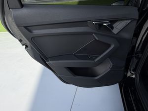 Audi A3 Sportback Black line 30 TDI 85kW S tron Matrix LED, CarPlay  - Foto 43