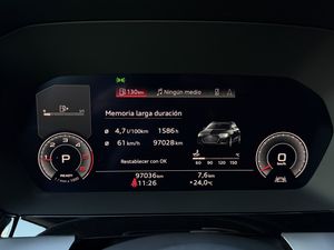 Audi A3 Sportback Black line 30 TDI 85kW S tron Matrix LED, CarPlay  - Foto 16
