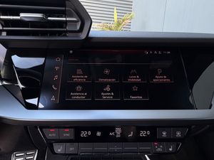 Audi A3 Sportback Black line 30 TDI 85kW S tron Matrix LED, CarPlay  - Foto 65