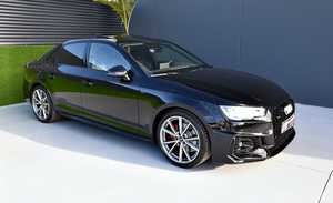 Audi A4 S line edition 2.0 TDI 110kW 150CV Black Line   - Foto 36