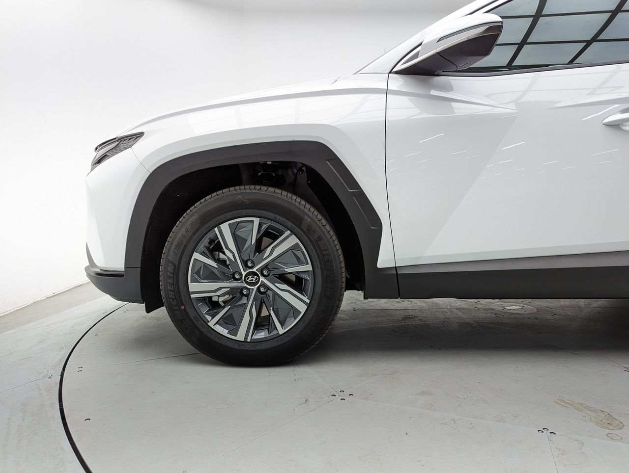 Hyundai Tucson MAXX 1,6 HIBRIDO 230 CV   - Foto 1