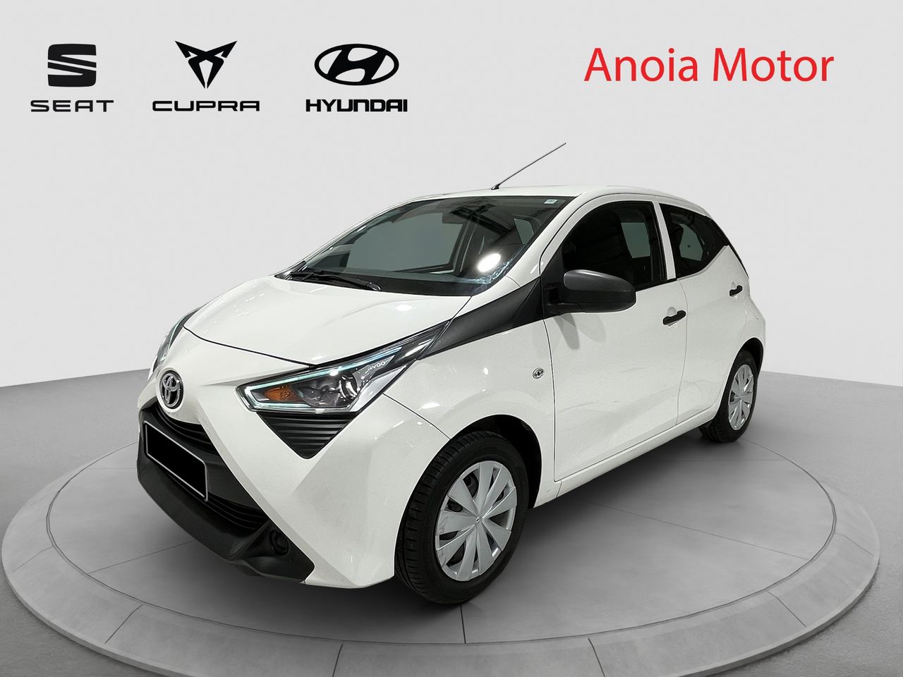 Toyota Aygo  1.0  72 CV  X-PLAY  - Foto 1