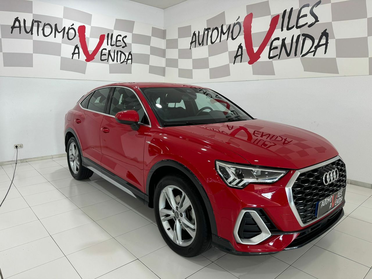 Audi Q3 35 TFSI S line  - Foto 1