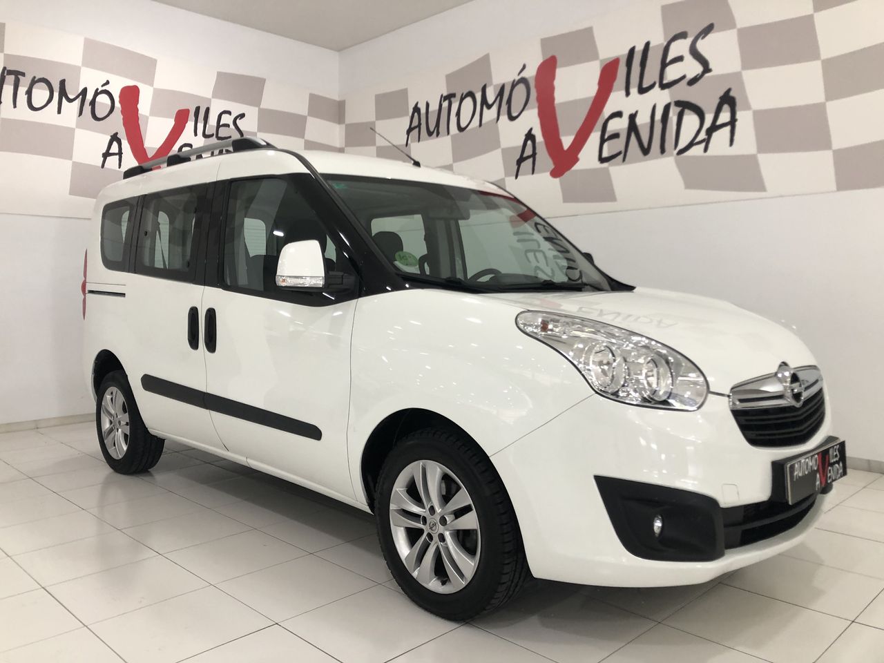 Opel Combo Expression L1H1  - Foto 1