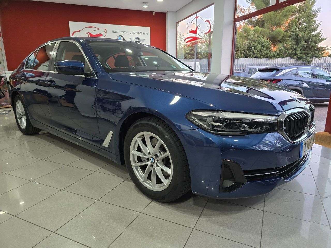 BMW Serie 5 520 dA Hybrid 4P - diesel   - Foto 1