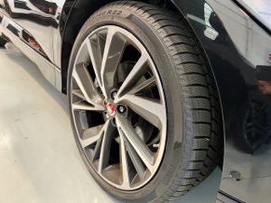 Jaguar I-Pace S LLANTA 22