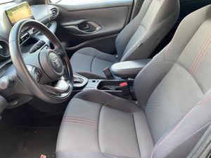 Toyota Yaris 1.5 120H GR Sport   - Foto 18