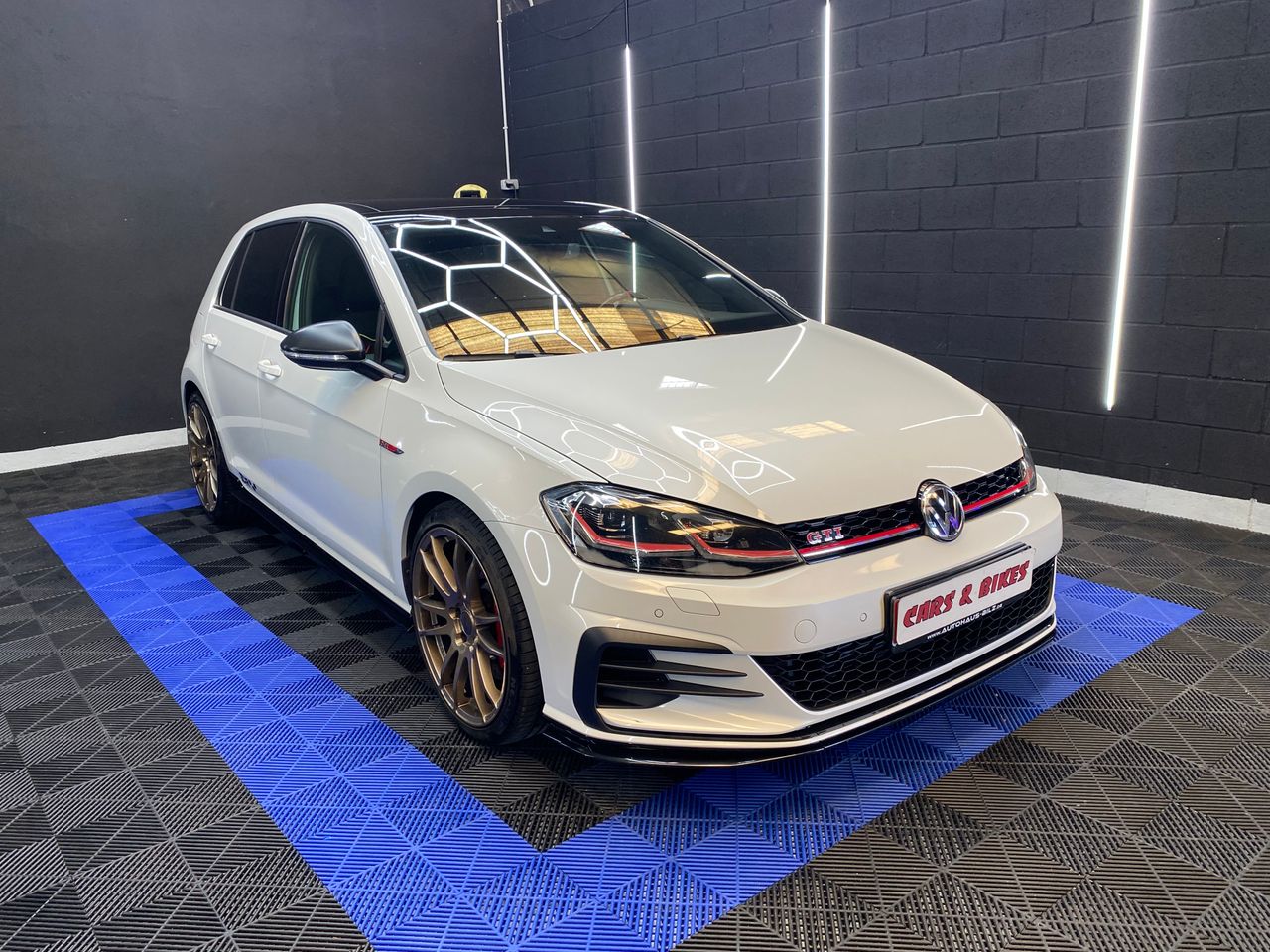 Volkswagen Golf GTI TCR 2.0 TSI 213kW290CV DSG  - Foto 1