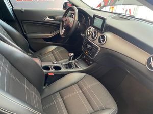Mercedes GLA 200 URBAN   - Foto 29