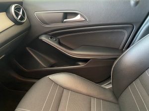 Mercedes GLA 200 URBAN   - Foto 24