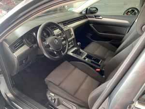 Volkswagen Passat Variant Edition 2.0 TDI 110kW150CV BMT   - Foto 10