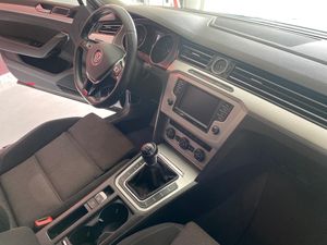 Volkswagen Passat Variant Edition 2.0 TDI 110kW150CV BMT   - Foto 23