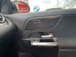 Mercedes GLA 200D   - Foto 25