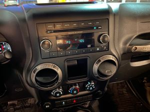 Jeep Wrangler WRANGLER 3.6 - Foto 18