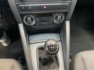 Audi A3 1.6 TDI AMBIENTE - Foto 20