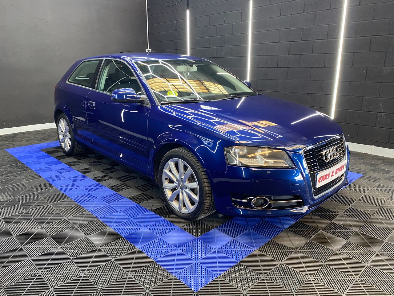 Audi A3 1.6 TDI AMBIENTE - Foto 1