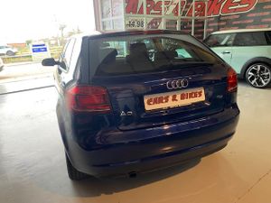 Audi A3 1.6 TDI AMBIENTE - Foto 7