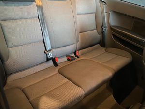 Audi A3 1.6 TDI AMBIENTE - Foto 17