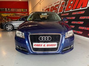 Audi A3 1.6 TDI AMBIENTE - Foto 3