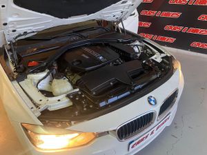 BMW Serie 3 318d Berlina - Foto 25