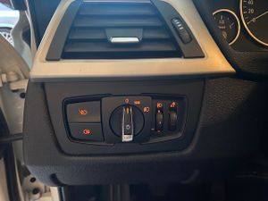 BMW Serie 3 318d Berlina - Foto 22