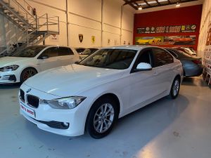 BMW Serie 3 318d Berlina - Foto 4