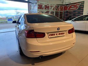 BMW Serie 3 318d Berlina - Foto 45