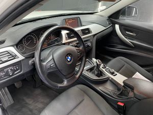 BMW Serie 3 318d Berlina - Foto 7