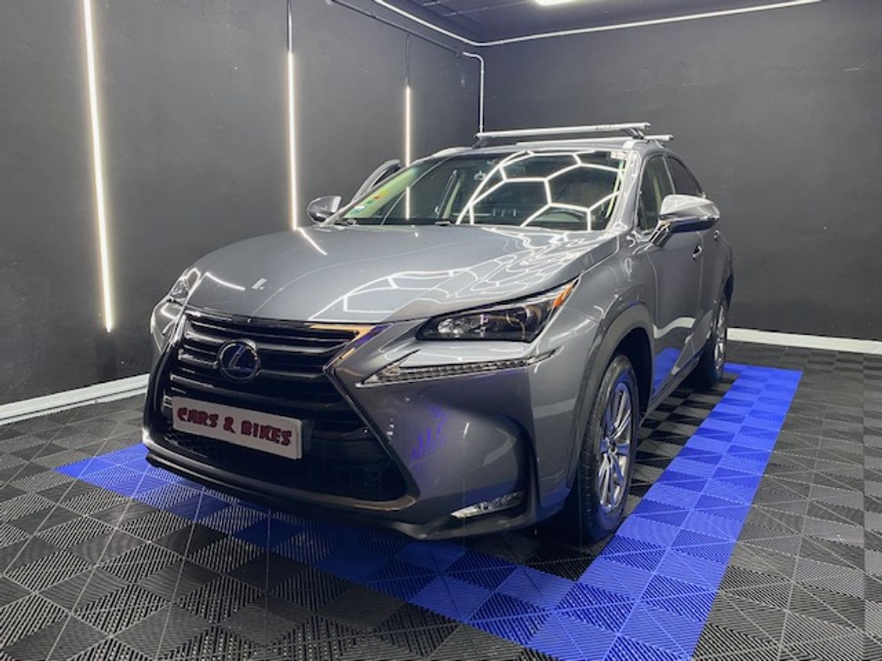 Lexus NX 2.5 300h Corporate 2WD  Navibox - Foto 1