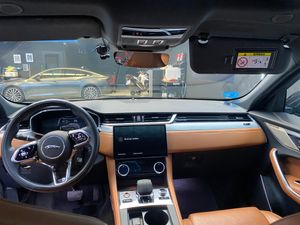 Jaguar F-Pace 2.0 I4 PHEV 404PS AWD Auto RDynamic SE - Foto 26