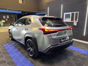 Lexus UX 250h 4x2 Business - Foto 29
