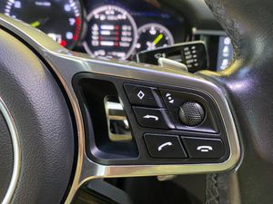 Porsche Panamera 4 E-Hybrid Executive - Foto 16