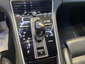 Porsche Panamera 4 E-Hybrid Executive - Foto 12