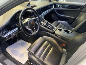 Porsche Panamera 4 E-Hybrid Executive - Foto 6