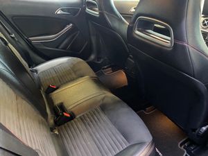 Mercedes GLA 200 d 7G-DCT - Foto 10