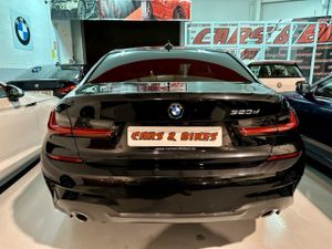 BMW Serie 3 320d Auto. M PAKET  - Foto 3
