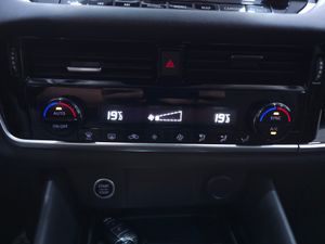 Nissan Qashqai 1.3 DIG-T 140CV N-CONNECTA - Foto 23