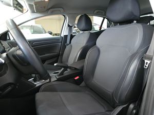 Renault Megane 1.5 BLUE DCI 115 CV LIFE - Foto 9