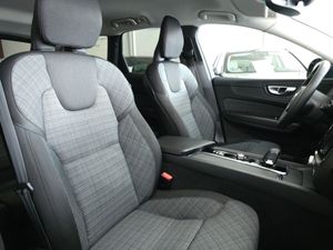Volvo XC60 2.0 B4 MILD HYBRID D CORE 200 CV - Foto 14
