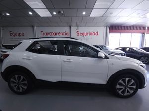 Kia Stonic 1.0 T-Gdi  100CV HYBRID - Foto 3