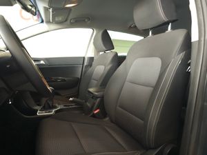 Kia Sportage 1.6 MHEV DRIVE PLUS 136 CV 4X2 - Foto 12