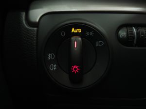Volkswagen Golf 1.6 TDI 105 CV - Foto 14